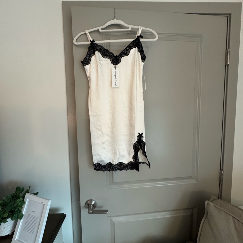 Cream and Black Lace Sleepwear